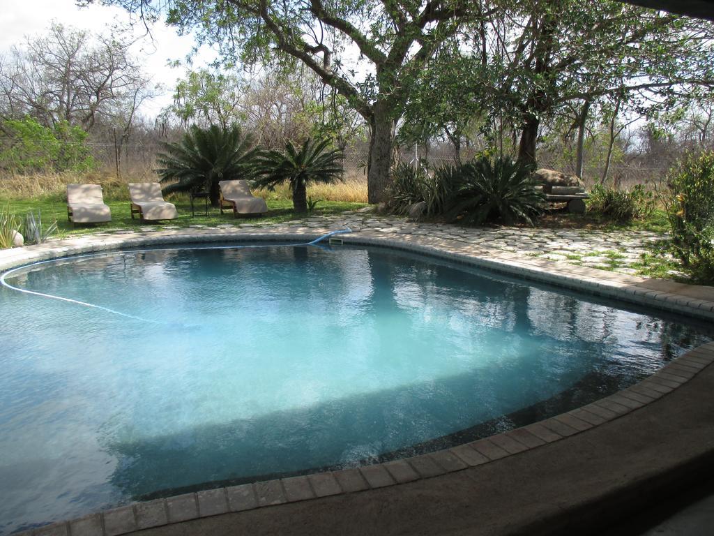 פאלאבורווה Tingala Lodge - Bed In The Bush מראה חיצוני תמונה