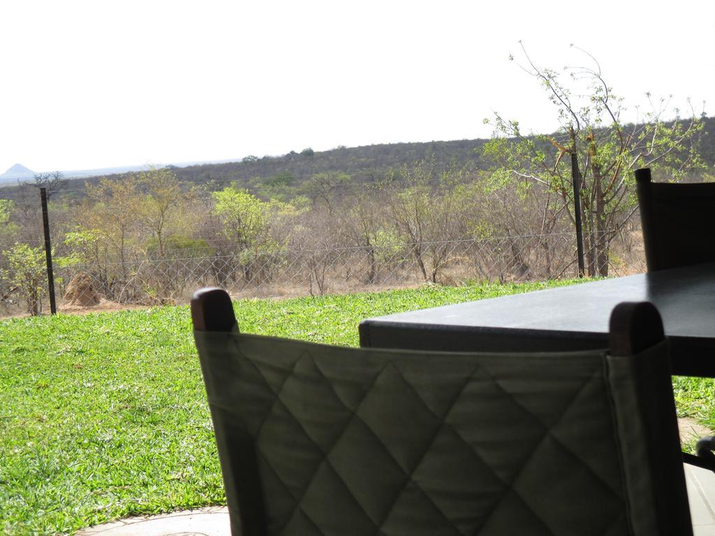 פאלאבורווה Tingala Lodge - Bed In The Bush מראה חיצוני תמונה