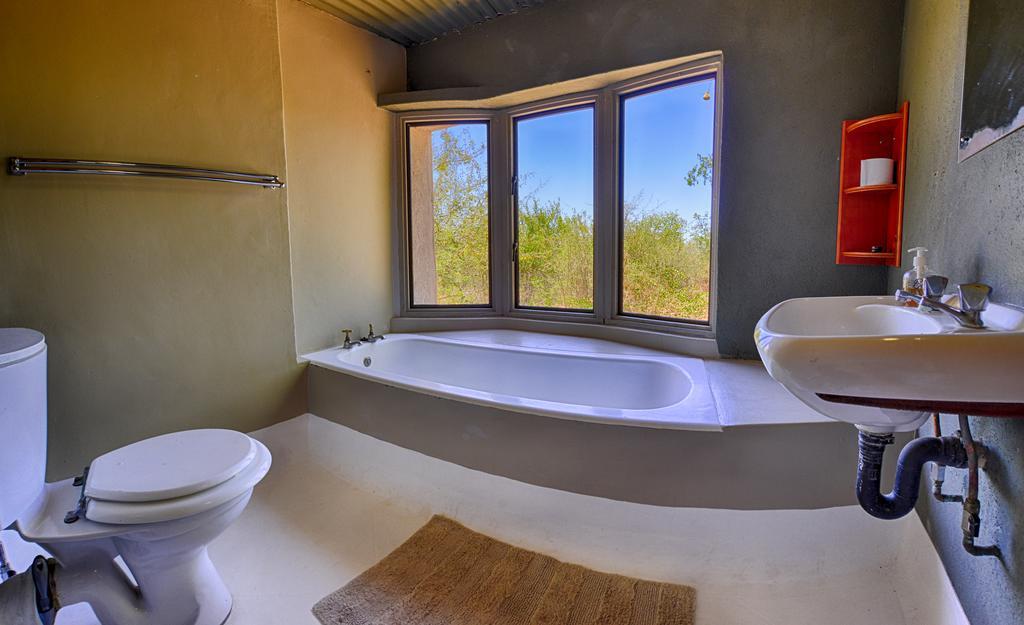 פאלאבורווה Tingala Lodge - Bed In The Bush חדר תמונה